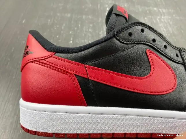 Rep LUCY Low 705329-001 Air Retro 1 Bred Jordan 0522